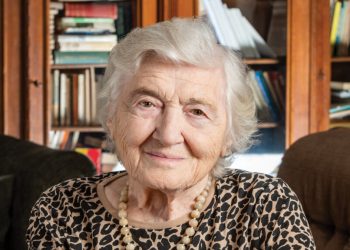 მზექალა შანიძე იუბილარია – აკადემიკოსი და ენათმეცნიერი 100 წლის გახდა