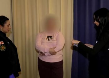 პოლიციამ ბათუმში ოჯახის წევრის მიმართ ჩადენილი განზრახ მკვლელობის მცდელობის ფაქტზე ერთი პირი დააკავა