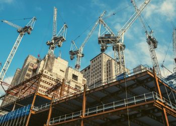 2025 წელს საქართველოში როგორც მშენებლობაზე გაცემული ნებართვების, ისე ექსპლუატაციაში მიღებული ობიექტების რაოდენობა შემცირდა – საქსტატი
