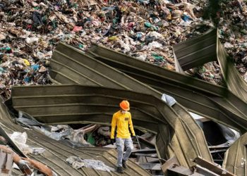 ფილიპინებში, ნაგავსაყრელზე გამოწვეულ მეწყერს, სულ მცირე, 11 ადამიანის სიცოცხლე ემსხვერპლა