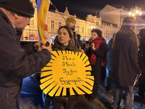 მზია ამაღლობელის გათავისუფლების მოთხოვნით მარში იმართება - "მეტრონომის" ფოტოკოლაჟი