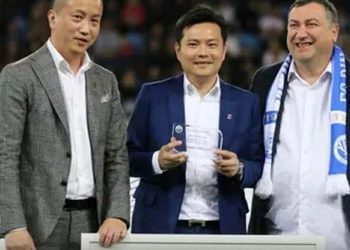 ტაივანელი კაცი, რომელიც ბათუმში თავს მსხვილ ბიზნესმენად ასაღებდა და ბათუმის დინამოს საპატიო პრეზიდენტად დაასახელეს, საკუთარი ქვეყნიდან გაქცეული ნარკობარონი აღმოჩნდა – ifact