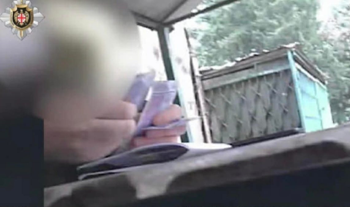 „ნუ გეშინია, ბიჭო“ – სუსი ფარულ ჩანაწერს აქვეყნებს, რის შედეგად დაკავებულია 21 ადამიანი