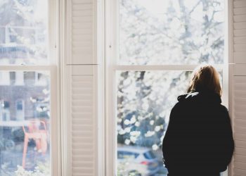 რატომ მატულობს შფოთვა ზამთარში?