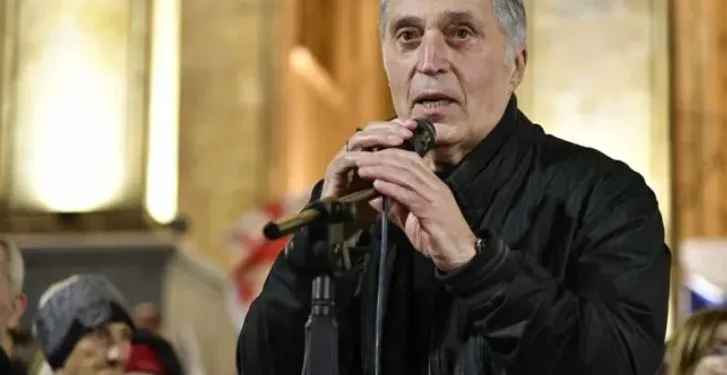 “როგორც არ უნდა ეცადოთ, ცრუ ჩვენებას, ვერ მიიღებთ ვერც ბაჩო ახალაიასგან, რომელსაც მეუღლის დაჭერით ემუქრებოდით, ვერც ევა შაშიაშვილისგან” – პაატა ბურჭულაძე