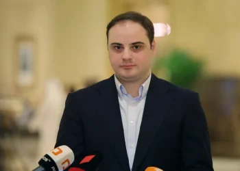 მედიკამენტებისა და სააფთიაქო ქსელების წარმომადგენლებთან შევთანხმდით, რომ შესაძლებელია ფასების შემცირება, ამას სჭირდება გარკვეული მუშაობა, შესაძლოა რეგულაციების ცვლილებაც – ლევან ჟორჟოლიანი