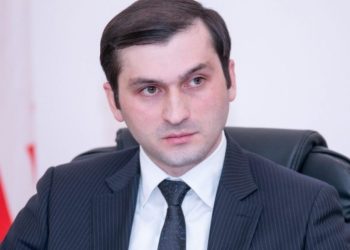 რიჟვაძემ შვილებს ბათუმში მოსწავლის სტატუსი შეუჩერა – დეტალები