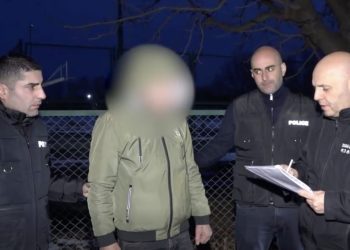 სიცოცხლის მოსპობის მუქარით 6 000 ლარი გამოსძალეს – პოლიციამ 2 პირი დააკავა