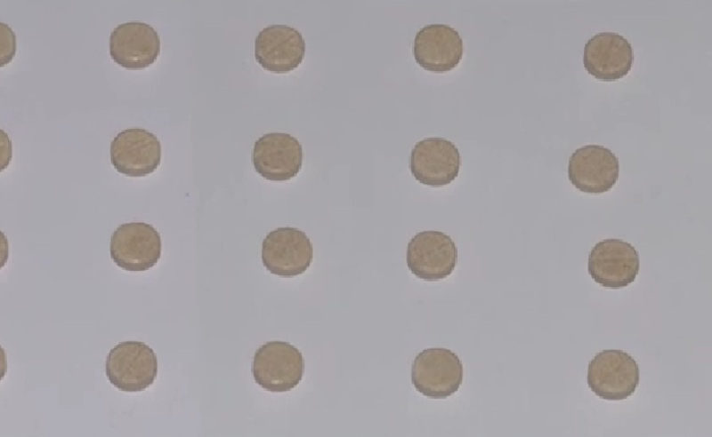 თბილისის აეროპორტში, მგზავრის ხელბარგში „მეთადონის“ შემცველი 30 აბი აღმოაჩინეს