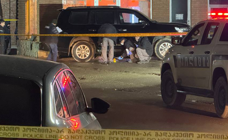 მუხრანში, ორი პირის მკვლელობაში ბრალდებულები პატიმრობაში გაუშვეს