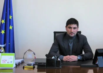 გორის ყოფილმა მერმა და ოცნების დეპუტატმა ვლადიმერ ხინჩეგაშვილმა ამერიკულ ჭიდაობის ორგანიზაცია RAF-თან კონტრაქტი გააფორმა