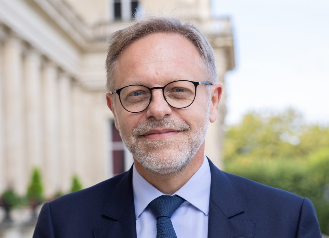 “ბოლო ორი დღის განმავლობაში რუსეთი საერთაშორისო მასშტაბით განზრახ ავრცელებს სრულიად ცრუ ინფორმაციას უკრაინისთვის ბირთვული იარაღის ვითომდა გადაცემის შესახებ”- საფრანგეთის ელჩი საქართველოში