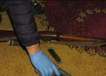 იმერეთის პოლიციამ უკანონო ცეცხლსასროლი იარაღები და საბრძოლო მასალა ამოიღო – დაკავებულია 3 პირი