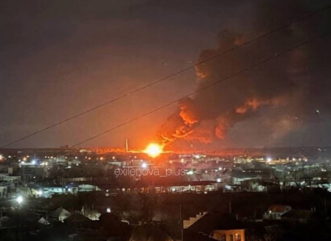 უკრაინელებმა ბელგოროდში ელექტროსადგური, ოკუპირებულ ლუგანსკში კი ნავთობბაზა დაბომბეს