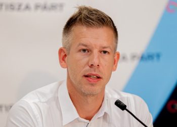 უნგრეთის ოპოზიციური პარტიის, „ტიზას“ ლიდერს, პიტერ მაგიარს პირადი ცხოვრების ამსახველი კადრები გაუვრცელეს