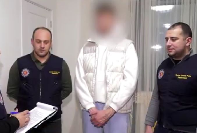 აჭარის პოლიციამ ნარკოდანაშაულის ბრალდებით 3 პირი დააკავა