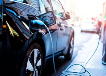 6 წელზე მეტი წლოვანების ავტომობილების იმპორტზე დაწესებული აკრძალვა ელექტრომობილებზე არ გავრცელდება