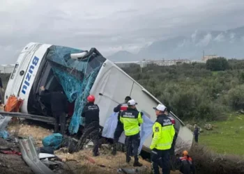 ანტალიაში სამგზავრო ავტობუსი გადაბრუნდა, არიან დაღუპულები
