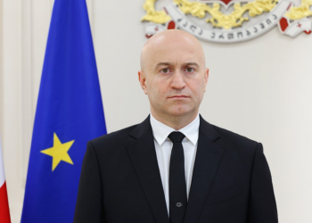 სულხან თამაზაშვილი ადასტურებს, რომ 2024 წლიდან საბანკო ანგარიშზე წვდომა შეზღუდული აქვს