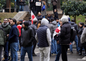 “ივანიშვილის კანონი საქართველოს წინააღმდეგ” – პარლამენტთან პროტესტია