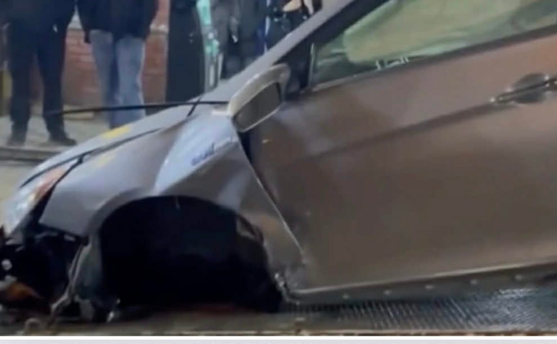 ვარკეთილში ავტომობილი სუპერმარკეტში შევარდა