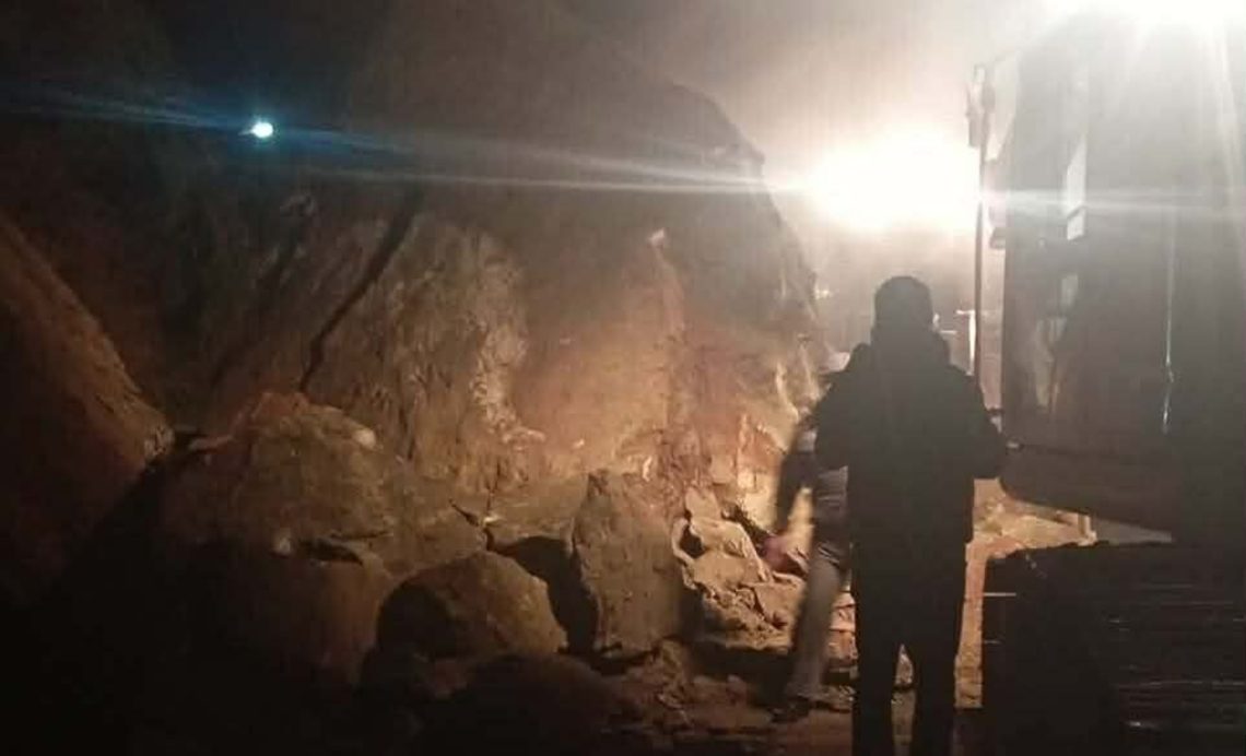 მესტიისკენ მიმავალ გზაზე მეწყერი ჩამოწვა