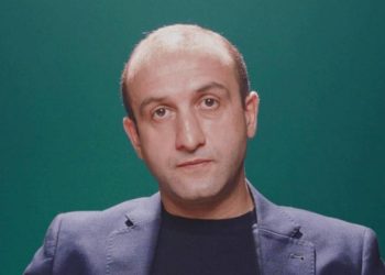 “ოპოზიციას, რომელიც აპროტესტებს დებატებში ჩვენს მონაწილეობას, შურს ჩვენი, რადგან არ შეუძლია დებატებზე დაჯდომა, ან კვალიფიკაციის გამო, ან იმის გამო, რომ მოქცევის წესები არ იციან” – იაგო ხვიჩია