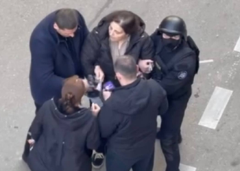 ვრცელდება ელისო კილაძის დაკავების კადრები