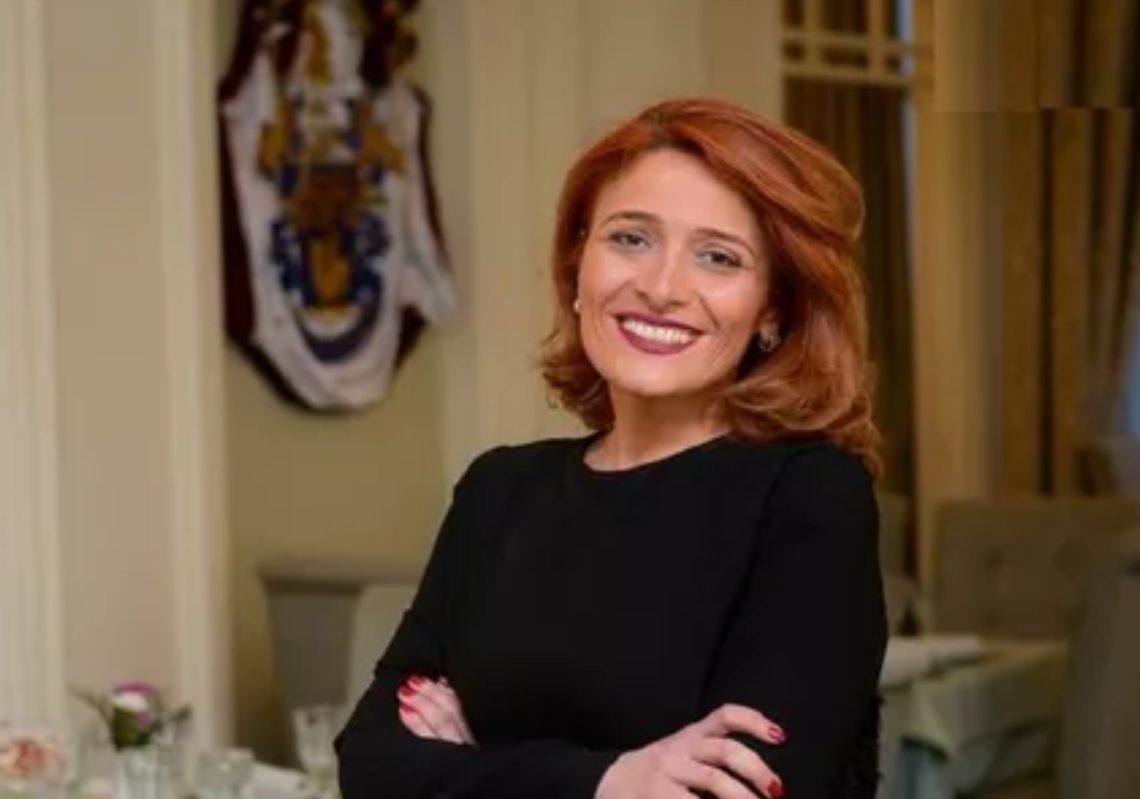  “ძვირფასებო” დამშვიდდით, რომ აბობოქრდებით ხოლმე და ჩვენს რყევას იწყებთ იმ იმედით, რომ „შეგვეშინდება“ თქვენი და გამოვიქცევით იმედიდან!” – ნანუკა გულუა