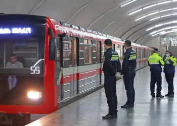 თბილისის სატრანსპორტო კომპანიაში აცხადებენ, რომ მეტროსადგურ „დელისზე“ ამ დროისთვის მოძრაობა აღდგენილია