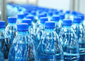 “ქართული ოცნება” გეგმავს, რომ აკრძალოს პლასტმასის ბოთლებით სასმელების, მათ შორის, წყლის გაყიდვა