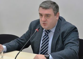 ჯაბა სამუშია სტუდენტებს ხვდება