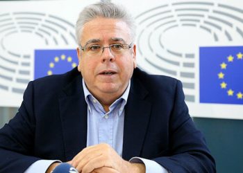 “ევროკომისიასთან მაქვს კითხვა, რა ჯანდაბის გამო არ სთავაზობთ საბჭოს ადამიანის უფლებების დარღვევაზე სანქციების დაწესებას?” – ევროპარლამენტარი საქართველოზე