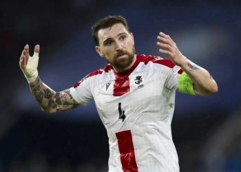 გურამ კაშია სანაკრებო კარიერას ასრულებს