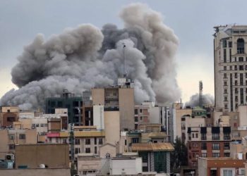 უფლებადამცველი ორგანიზაცია HRANA-ს ცნობით, ომის დროს, სულ მცირე, 1 400 ირანელი მშვიდობიანი მოქალაქე დაიღუპა