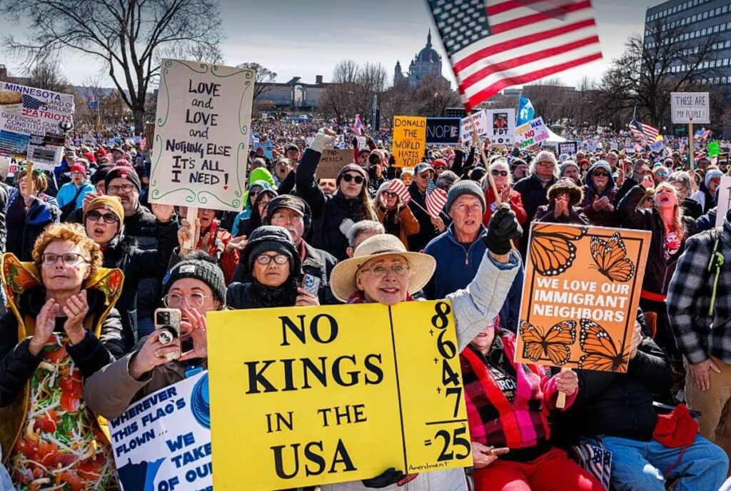 დონალდ ტრამპის პოლიტიკის წინააღმდეგ ქვეყნის მასშტაბით მასობრივი საპროტესტო აქციები გაიმართა