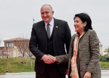 საქართველოს მეოთხე და მეხუთე პრეზიდენტებს სამებაში პანაშვიდზე დასწრების საშუალება არ მიეცათ