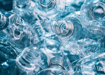 შეზღუდვები პლასტმასის ბოთლებზე – რა რისკებზე საუბრობს ბიზნესი