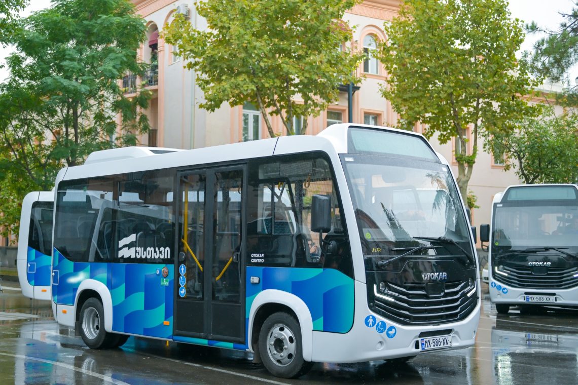 რუსთავი-თბილისის მარშრუტზე მოძრავი მუნიციპალური ავტობუსები 21 და 22 მარტს მგზავრებს უფასოდ მოემსახურება