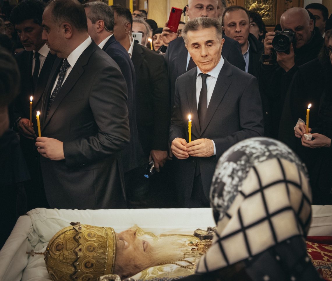 ივანიშვილი საქართველოს კათოლიკოს-პატრიარქის, ილია II-ის გადადგომას მის სიცოცხლეშივე ითხოვდა – ტვ პირველი