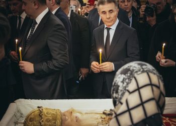 ივანიშვილი საქართველოს კათოლიკოს-პატრიარქის, ილია II-ის გადადგომას მის სიცოცხლეშივე ითხოვდა – ტვ პირველი