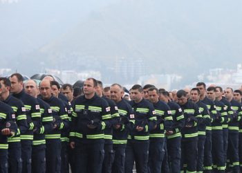სამებაში პატრიარქის სამოქალაქო პანაშვიდზე მეხანძრე-მაშველები მივიდნენ
