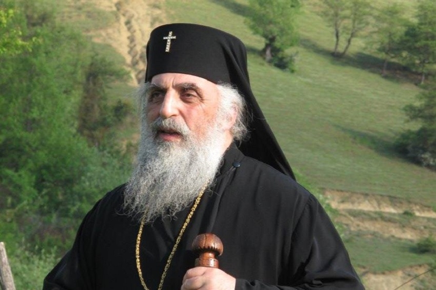 “მე თავიდანვე ვამბობ, რომ მე უწმინდესის მიერ გამორჩეულ მოსაყდრეს ვუჭერ მხარს” – მეუფე სტეფანე