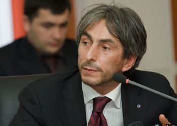 რუსეთის ფედერაციის საბჭოს ყოფილმა წევრმა, ჩეჩენმა ბიზნესმენმა, უმარ ჯაბრაილოვმა მოსკოვის სასტუმროში თავი მოიკლა