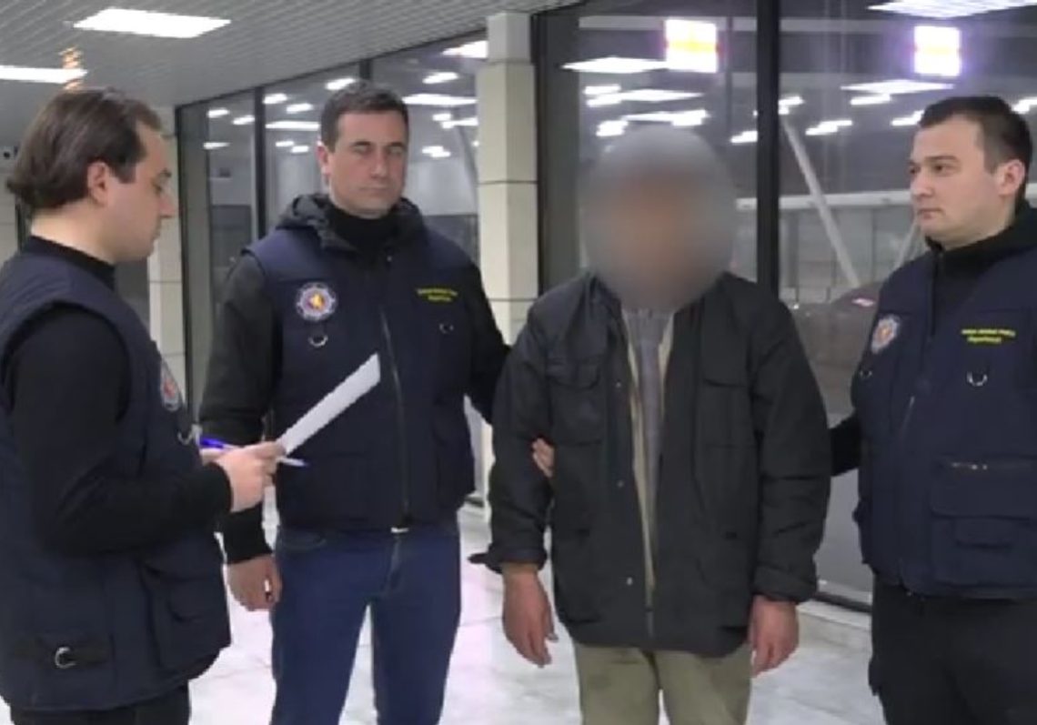 125 ლიტრი ნარკოტიკული საშუალება ,,მეტამფეტამინის“ შემცველი სითხის ამოღების ფაქტზე – დააკავეს უცხო ქვეყნის მოქალაქე