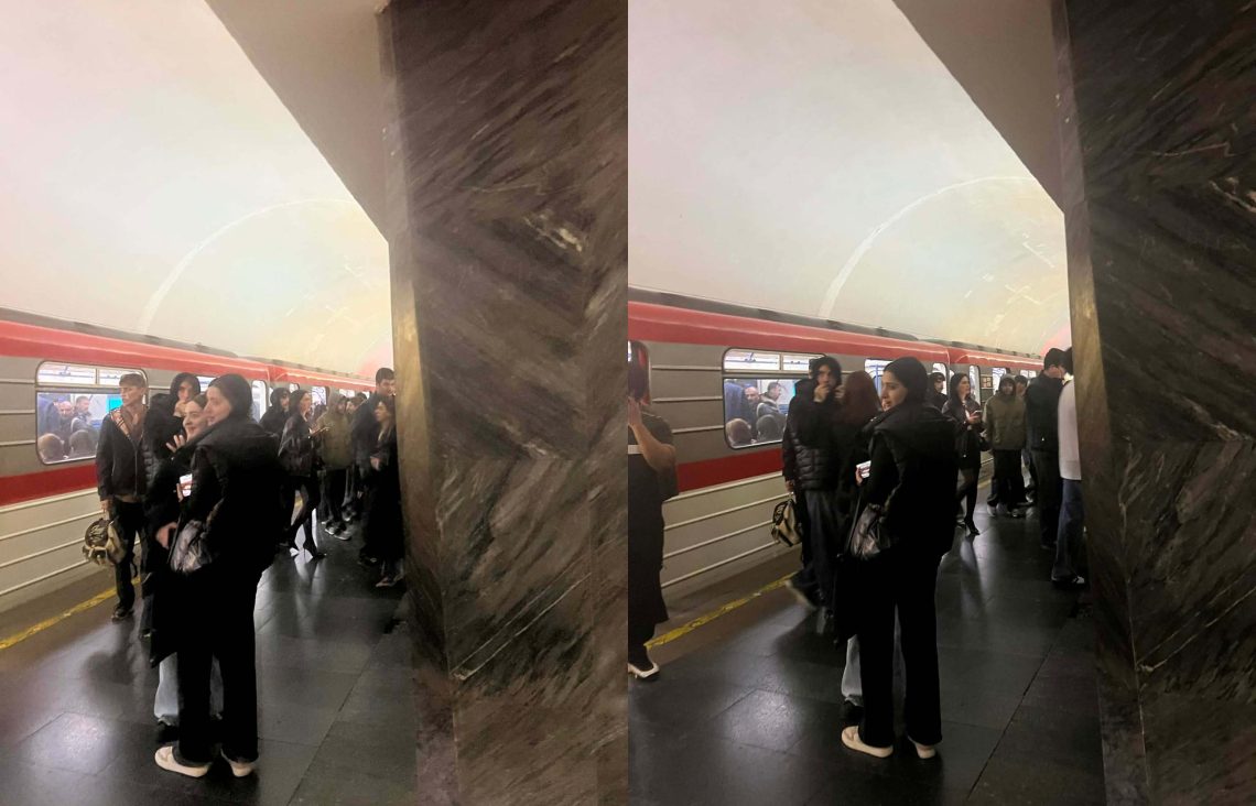 “ავლაბრის” მეტროსადგურში შეფერხებაა – მოქალაქეები ვაგონიდან გამოვიდნენ