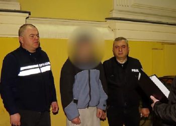 უცხო ქვეყნის მოქალაქეს თავს დაესხნენ, სცემეს, გასტაცეს საფულე, ძვირადღირებული ტელეფონი და საათი – დაკავებულია 4 პირი