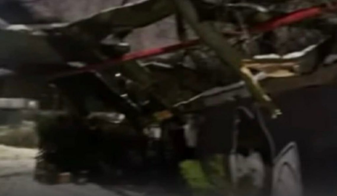 კუს ტბაზე ხე წაიქცა და შენობას დაეცა