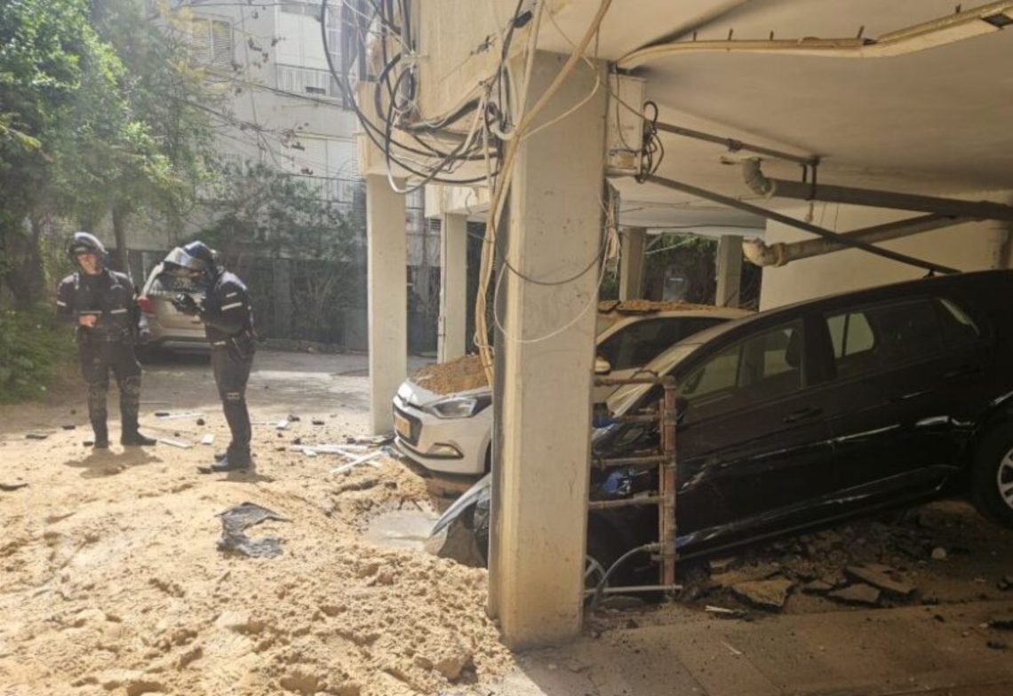 ირანის თავდასხმის შედეგად ცენტრალურ ისრაელში ერთი ადამიანი დაიღუპა