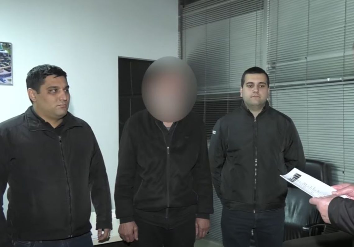 მარნეულში გამოძალვის ფაქტზე – დაკავებულია ორი პირი